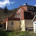 Am Fluss Mit Traumhafter Dachterrasse ,garten Und Grill