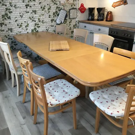 Am Fluss Mit Traumhafter Dachterrasse ,garten Und Grill Holiday home *