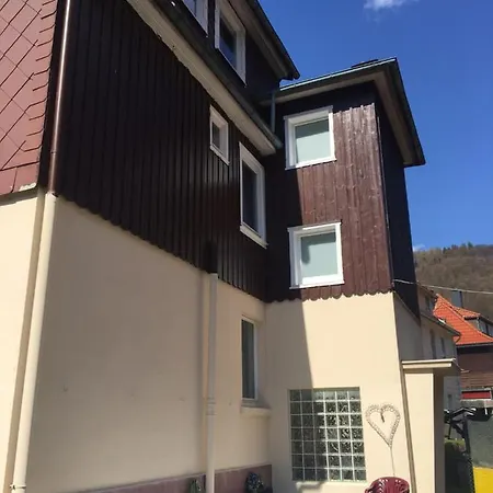 بيت للعطل Am Fluss Mit Traumhafter Dachterrasse ,garten Und Grill