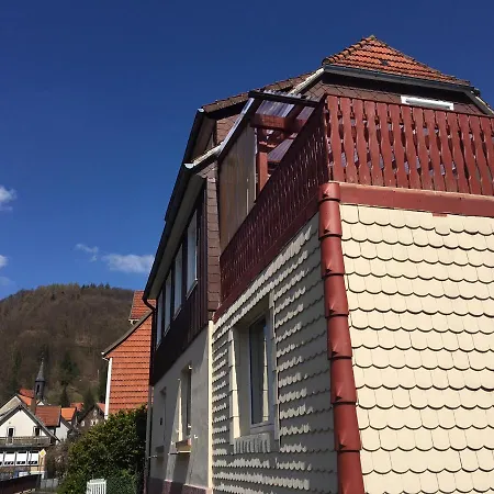 Am Fluss Mit Traumhafter Dachterrasse ,garten Und Grill